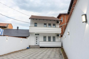 Vesa Apartments